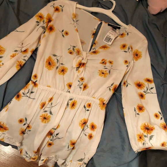 Forever 21 Dresses & Skirts - Forever 21 Women’s Sunflower Romper